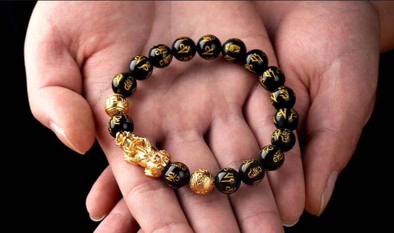 Unisex Feng Shui bracelet as a prosperity charm for business, career, and personal growth