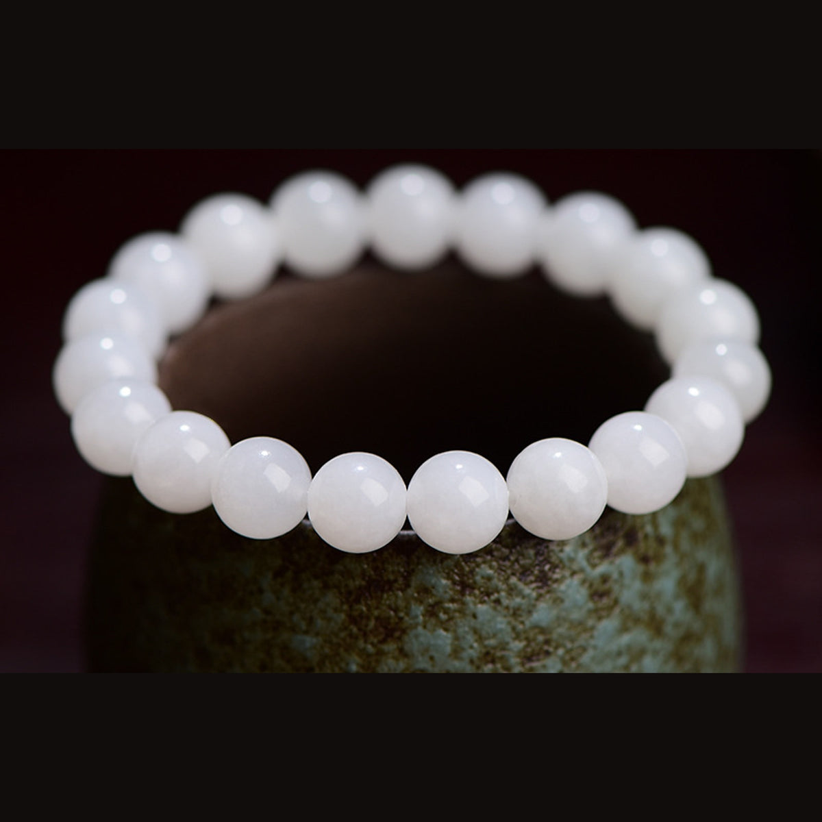 Hetian white jade round bead stretch bracelet in 7A finish