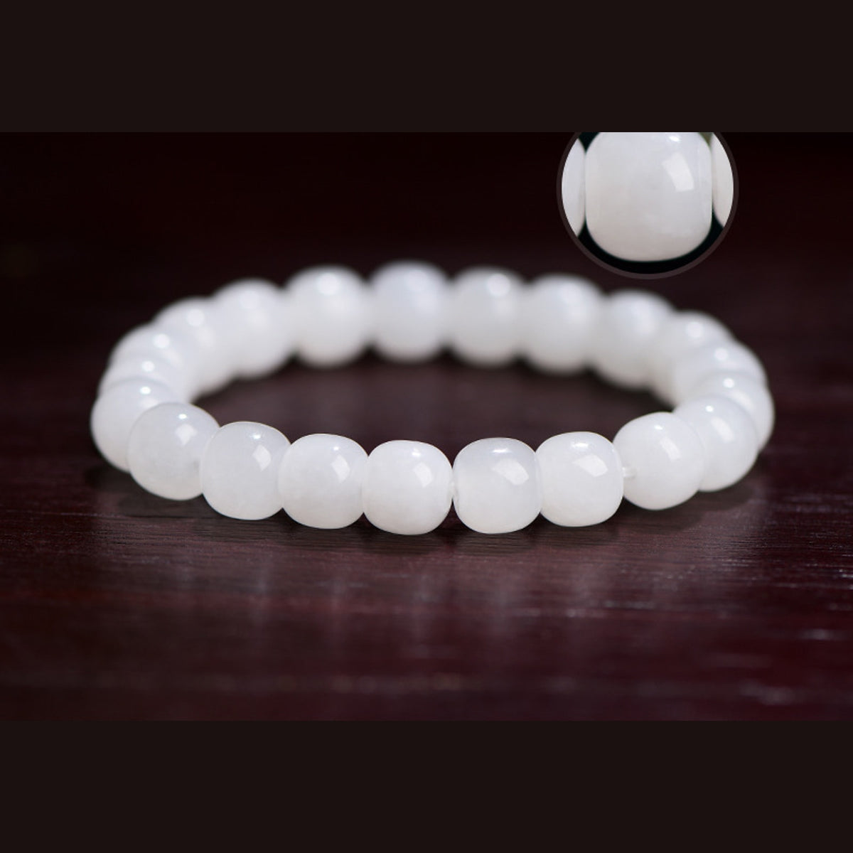 Texture detail of milky white Hetian jade bracelet beads