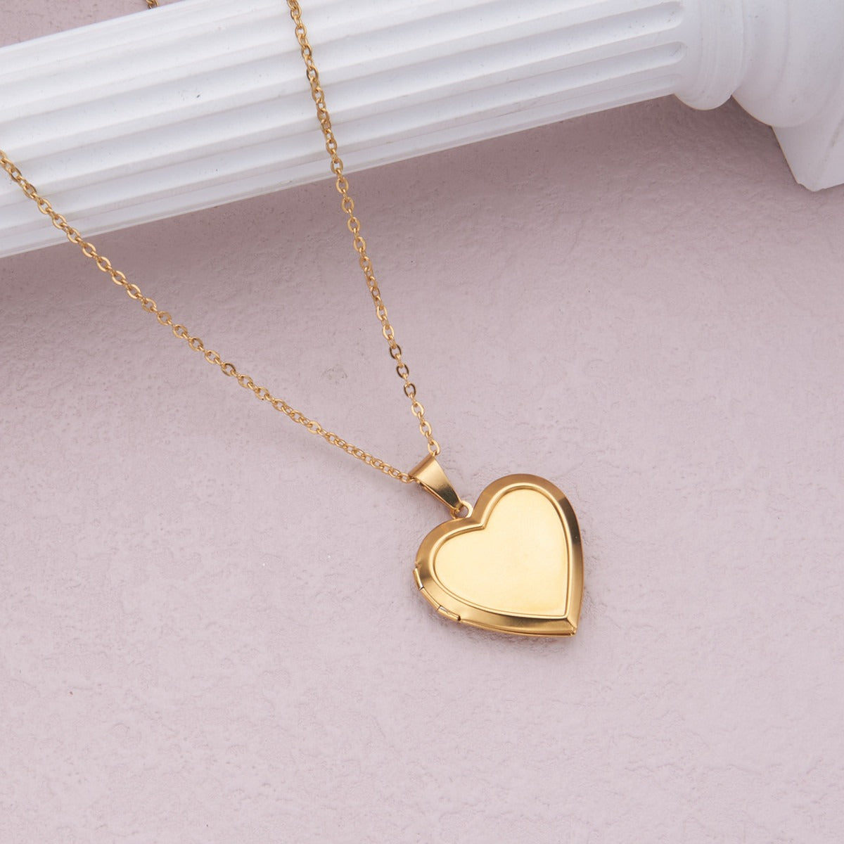 Gold small double heart 22*19mm photo locket necklace with pendant and chain