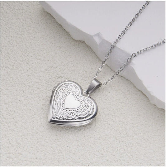Silver large heart 29*29mm photo locket necklace with pendant and chain