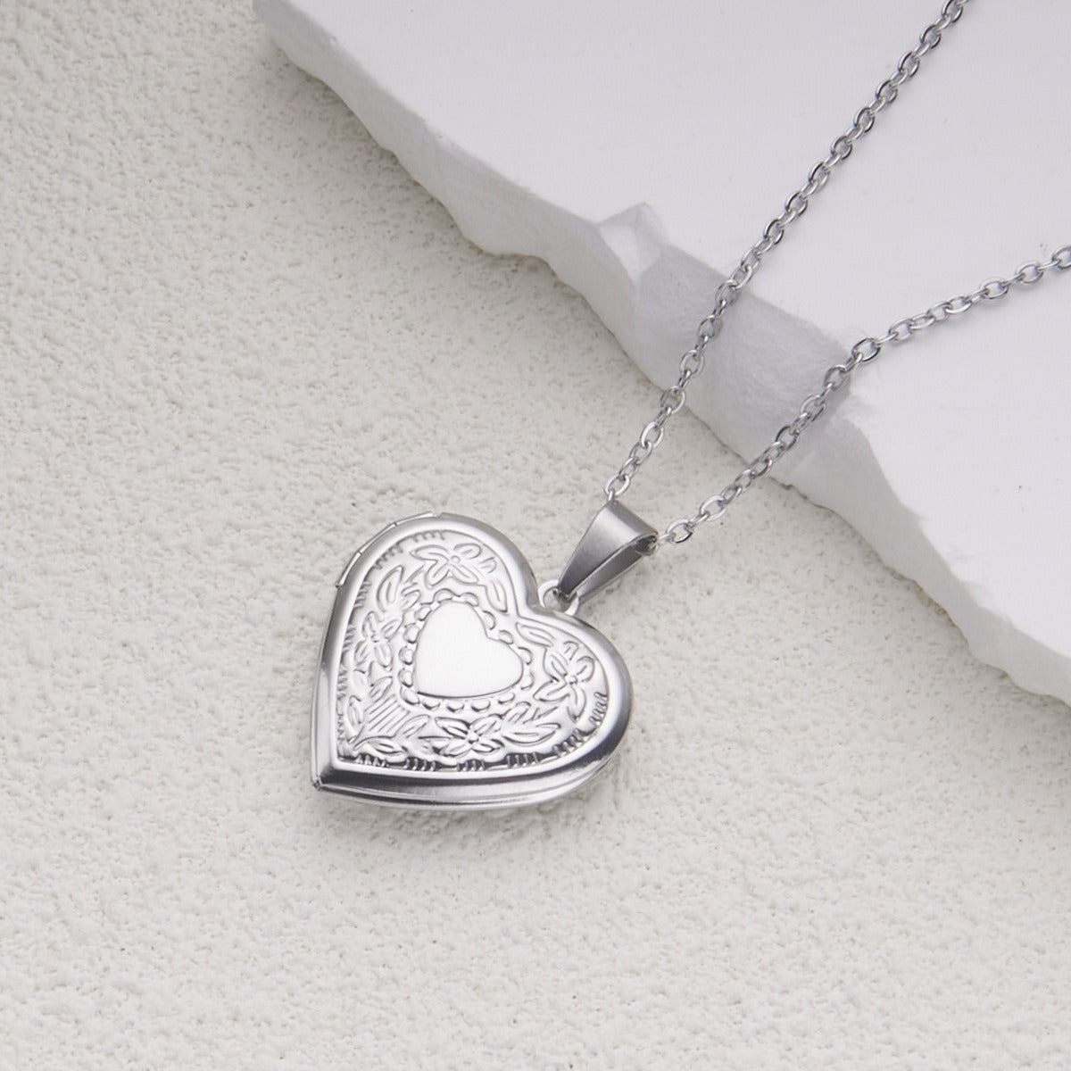 Silver sparkle heart 29*29mm photo locket necklace with pendant and chain