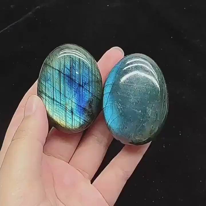 Labradorite palm stone blue flash video