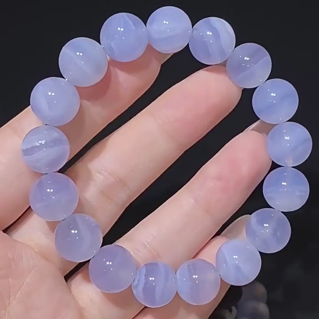 Blue lace agate bead stretch bracelet clean product video